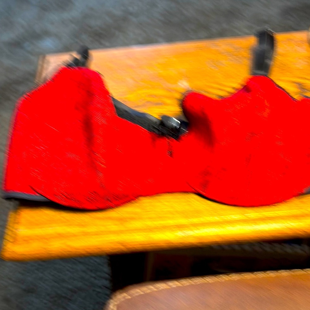 Soma Red and Black Bra sz 38DDD